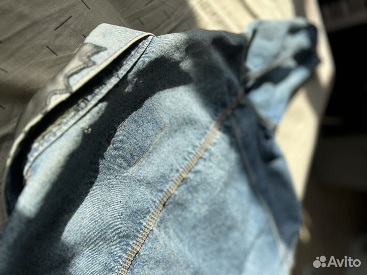 Джинсовая куртка Levi's