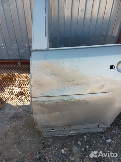 Дверь задняя левая Land Rover Freelander 2