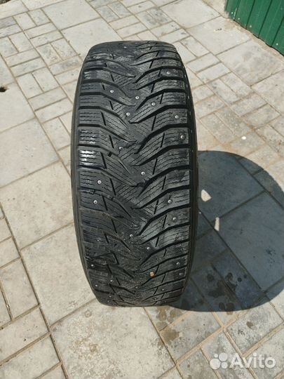 Kumho WinterCraft SUV Ice WS31 235/75 R15