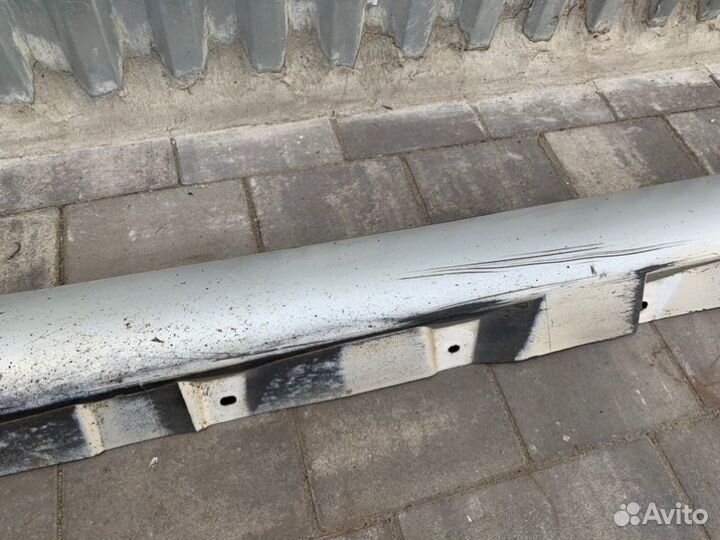 Накладка порога левая Toyota Avensis T250