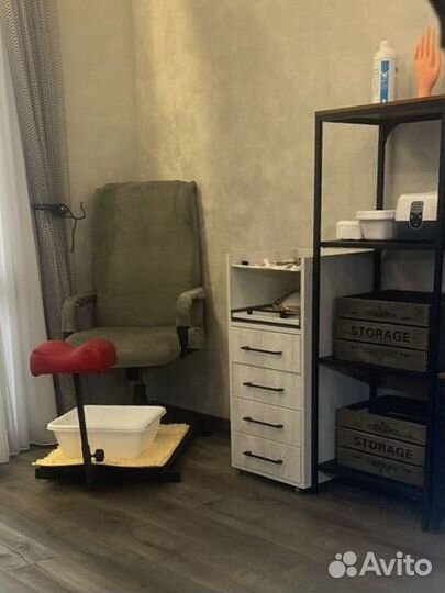 Маникюр, педикюр, наращивание и гель лак