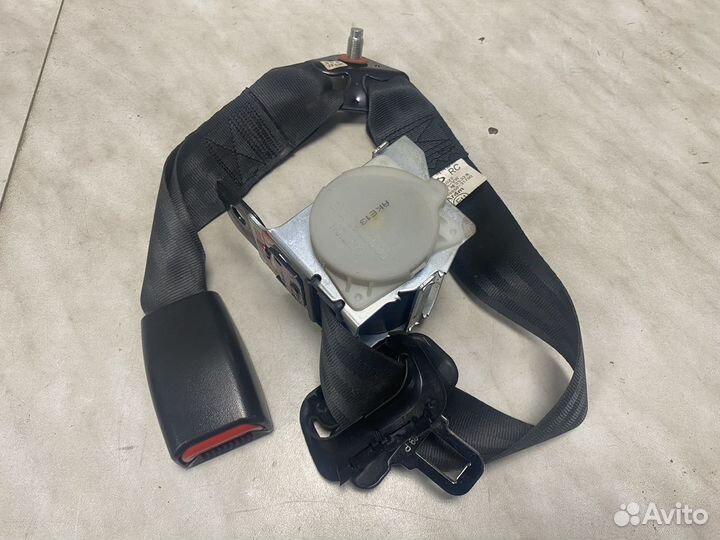 Задний центральный ремень Nissan almera classic