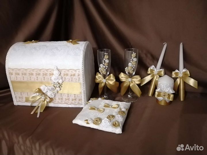 Свадебный набор золотой