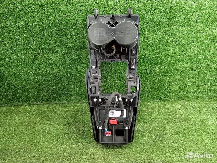 Блок управления магнитолой (панель управления MMI)