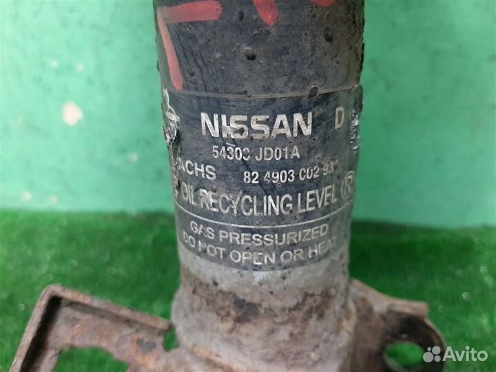 Стойка амортизатора передняя левая Nissan Qashqai