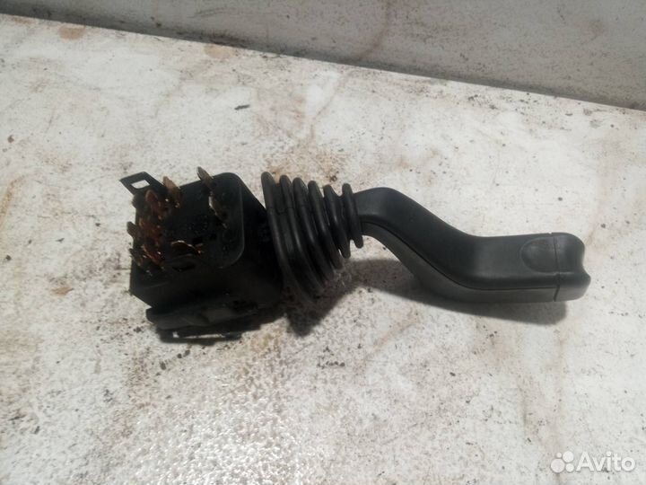 Переключатель поворотов Opel Omega B 1998 90221174