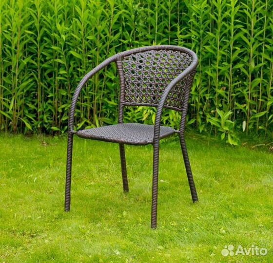 Кресло плетеное садовое