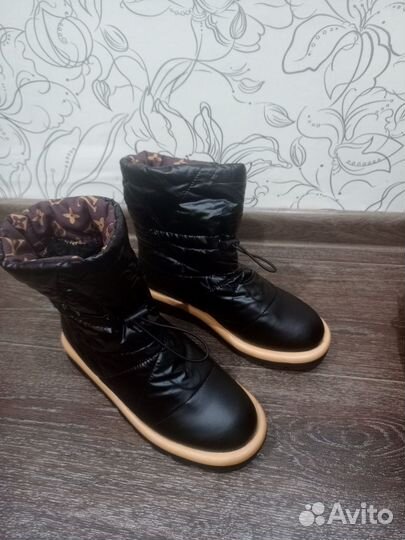 Ботинки женские