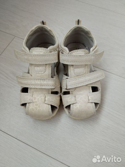 Босоножки для девочки 24 размер