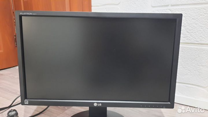 Монитор LG flatron E2411T - BNX. 1920x1080