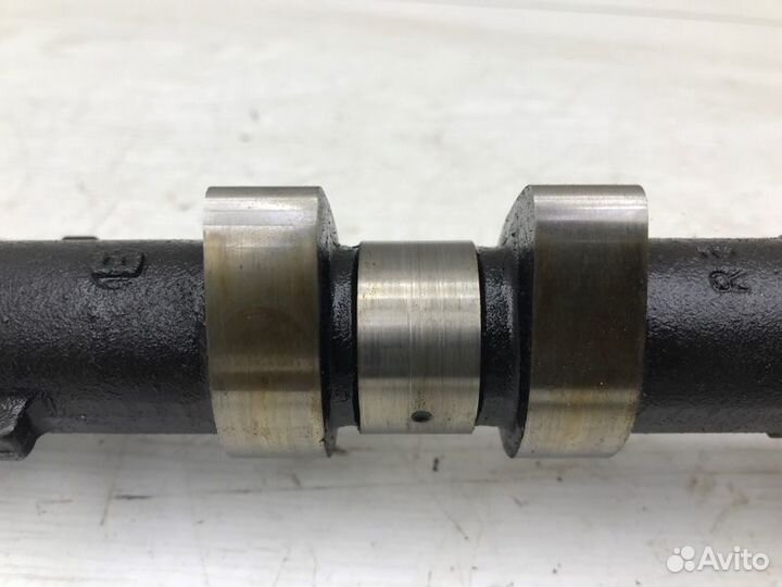 Распредвал выпускной правый Suzuki Grand Vitara 1