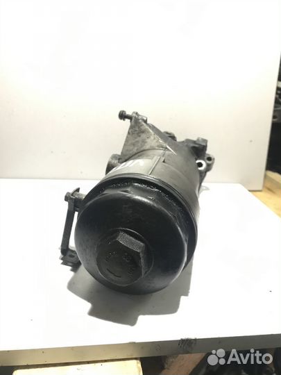 Корпус масляного фильтра Mercedes Benz Vito