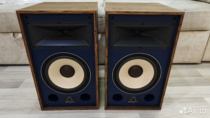 Акустика JBL 4305H WX (состояние новых)