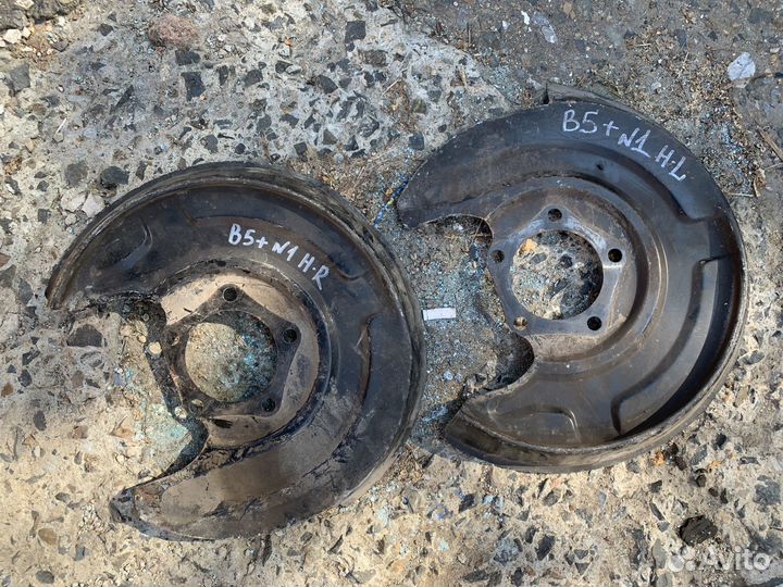 Пыльник тормозного диска задний VW Passat B5