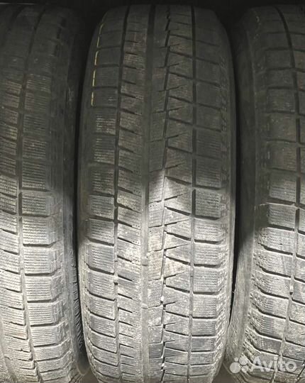 Bridgestone Blizzak Revo GZ 215/60 R16 99W