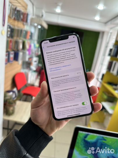 iPhone 11 Pro, 64 ГБ