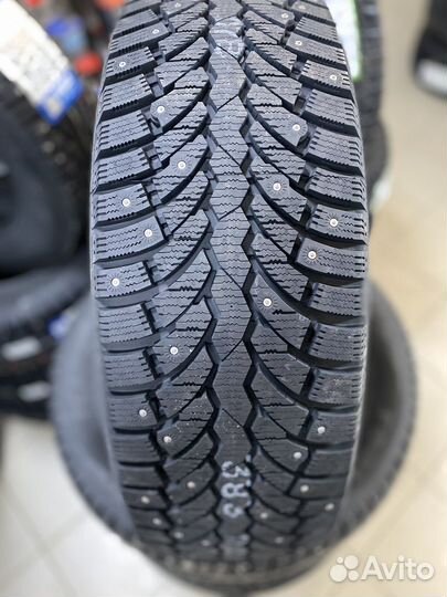 Pirelli Formula Ice 215/65 R16