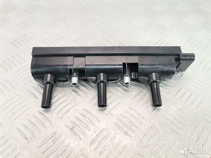 Катушка зажигания для Opel Corsa D 55577946