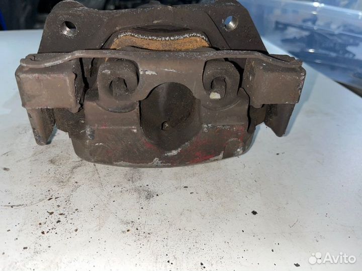 Суппорт передний правый Bmw 5 Серия E39 M52B25