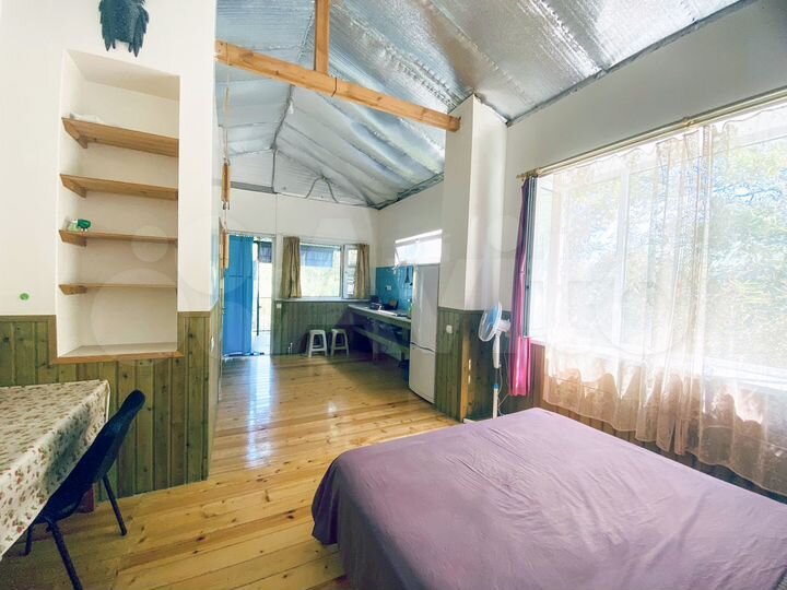 Комната 35 м² в 2-к., 2/2 эт.