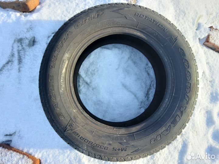 Goodyear Eagle Ultra Grip 235/60 R16 100H