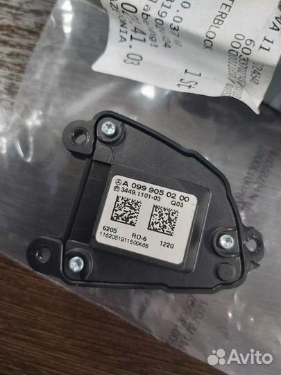 Кнопки на руль Mercedes