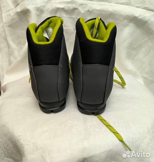 Мужские лыжные ботинки inovik новые р.43 крепление