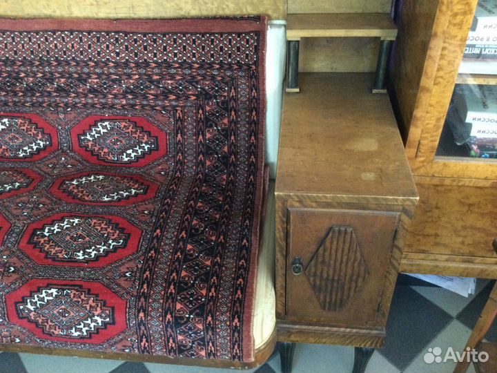 Антикварный диван с 2-мя тумбами по бокам 1910-е г