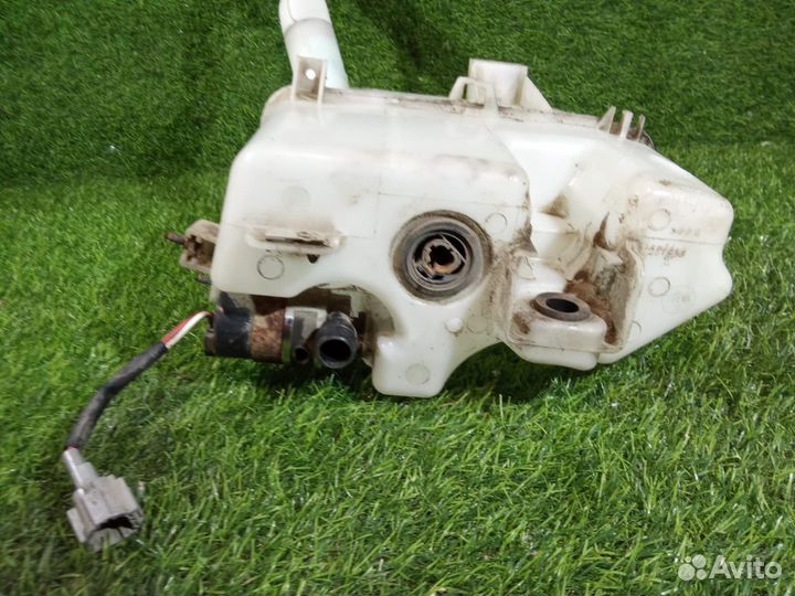 Бачок стеклоомывателя Инфинити 4WD M35 Y50