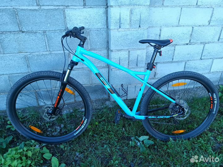 Горный велосипед GT avalanche comp 29 2021