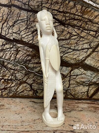 Статуэтка. Массай. Воин. Бивень