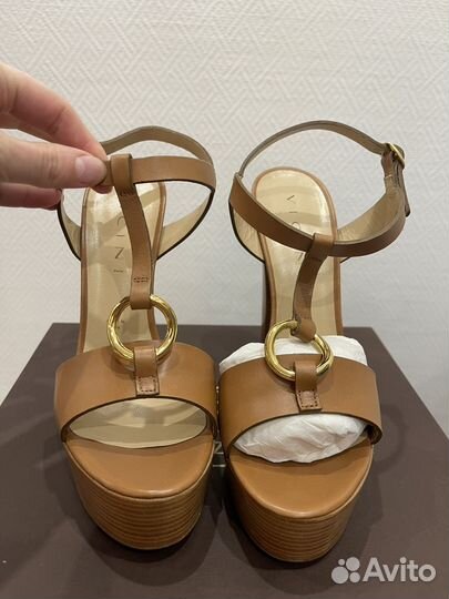 Босоножки Vicini