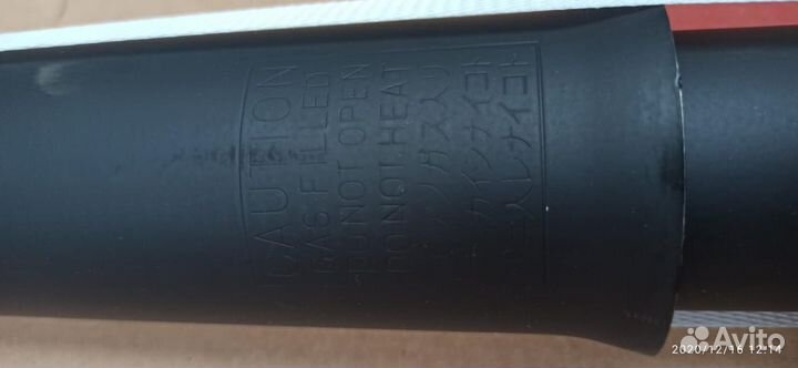 Амортизатор задний Toyota Land Cruiser 99-01