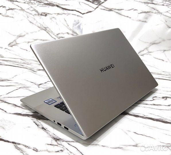 Huawei matebook D15 i5 10210U/ SSD 512 GB 8gb