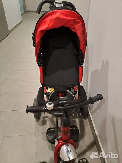 Детский велосипед с ручкой