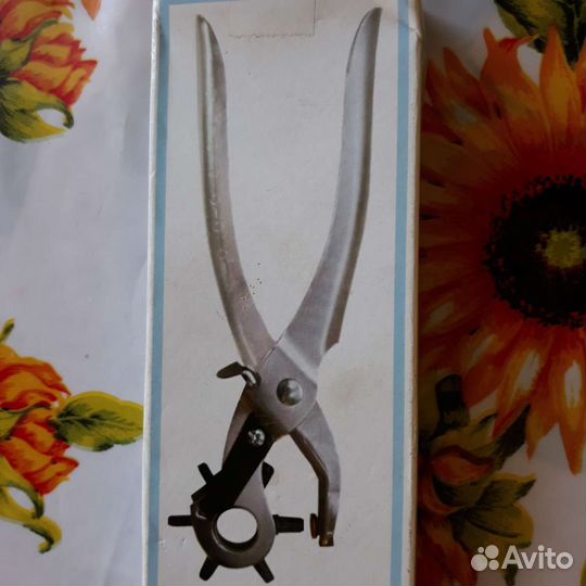 Щипцы пробойник. В отличном состояние
