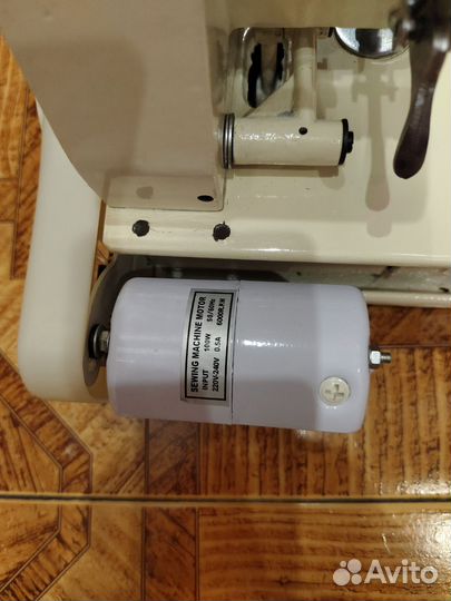 Краеобметочная машина