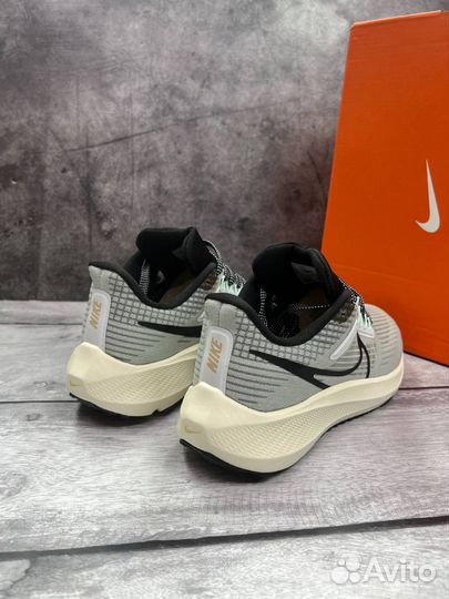 Кроссовки nike