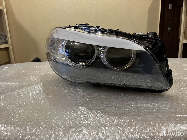 Правая передняя фара BMW F10 дорестайлинг