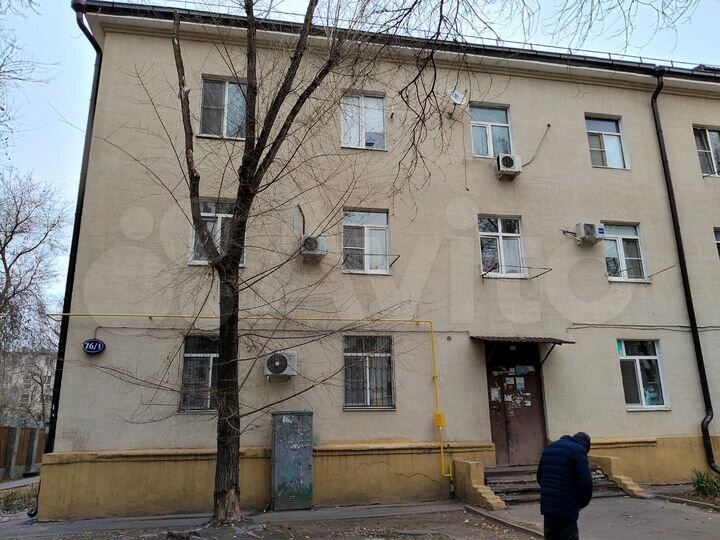 Комната 20 м² в 1-к., 1/3 эт.