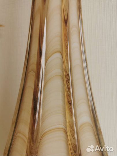 Ваза с трещиной