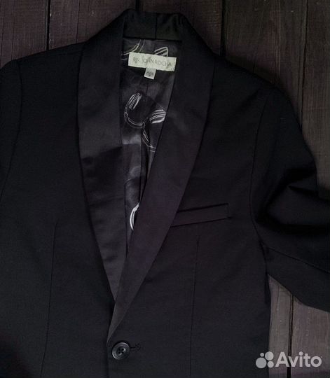 Пиджак нарядный на мальчика 128