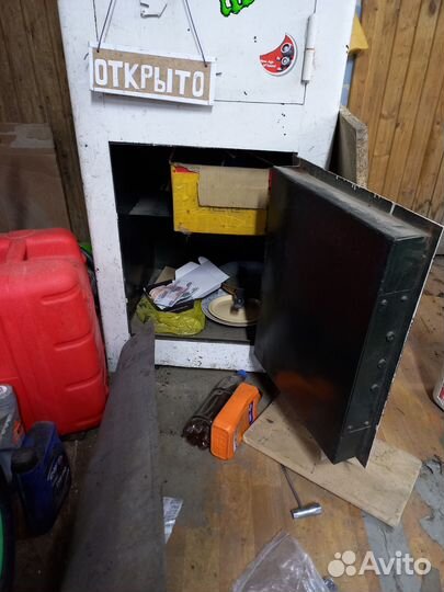 Сейф металлический бу