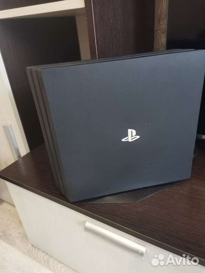Sony playstation 4 pro 1tb