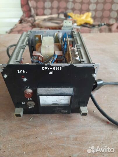 Блоки питания, зарядки к телефонам