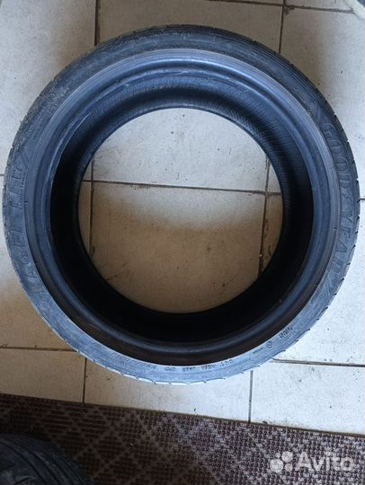 Goodyear UltraGrip Performance 2 225/40 R18