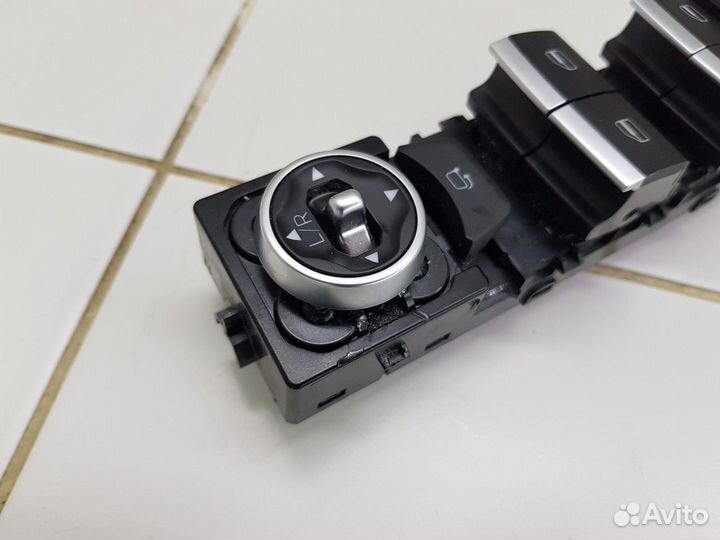 Блок управления стеклоподъемниками