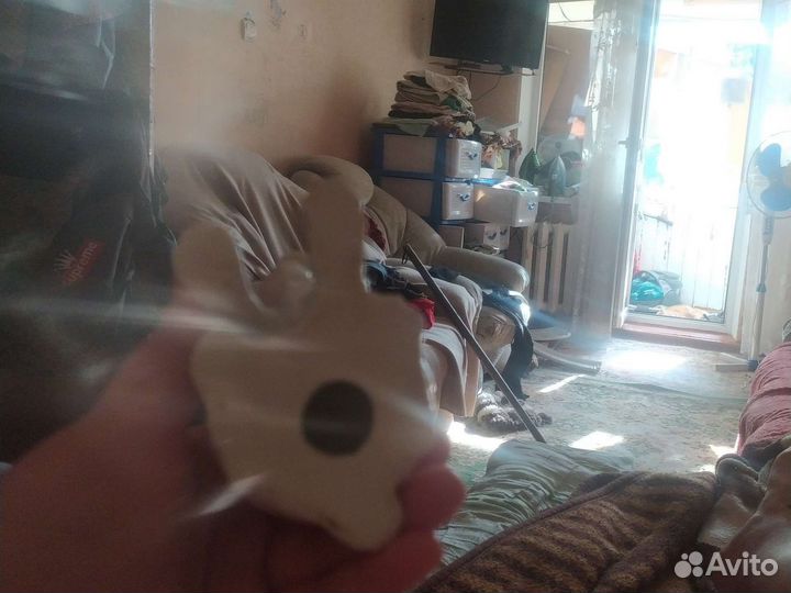 Фарфоровая статуэтка белая собака