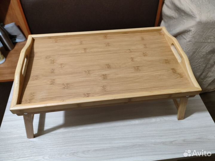 Деревянный столик-поднос