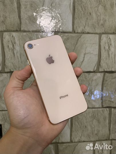 iPhone 8 64гб